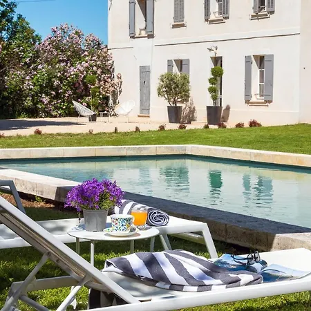 Les Chambres Romantiques - Jacuzzi Privatif, Domaine Aixois D'exception Aix-en-Provence